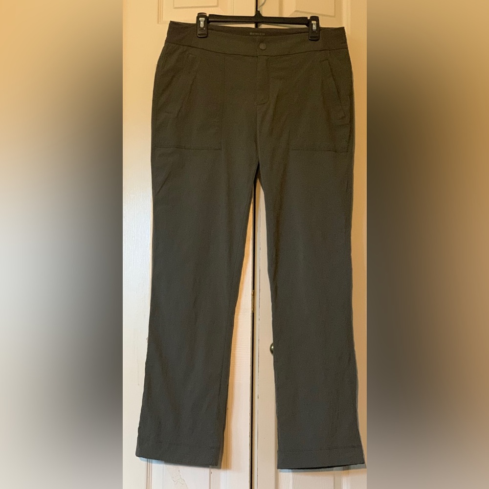Athleta Trekkie Hike Pant in Arbor Olive